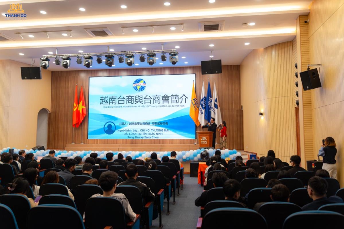 Tổng Thư ký hiệp hội thương mại Đài Loan, chi hội Bắc Ninh chia sẻ những thông tin tổng quan về các doanh nghiệp Đài Loan tại Việt Nam trong lĩnh vực công nghệ