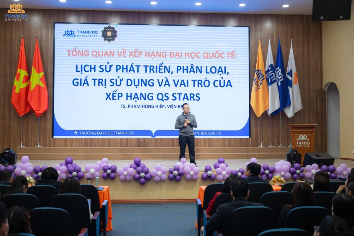 TS. Phạm Hùng Hiệp, Viện trưởng Viện REK cung cấp bức tranh tổng quan về hệ thống bảng xếp hạng quốc tế