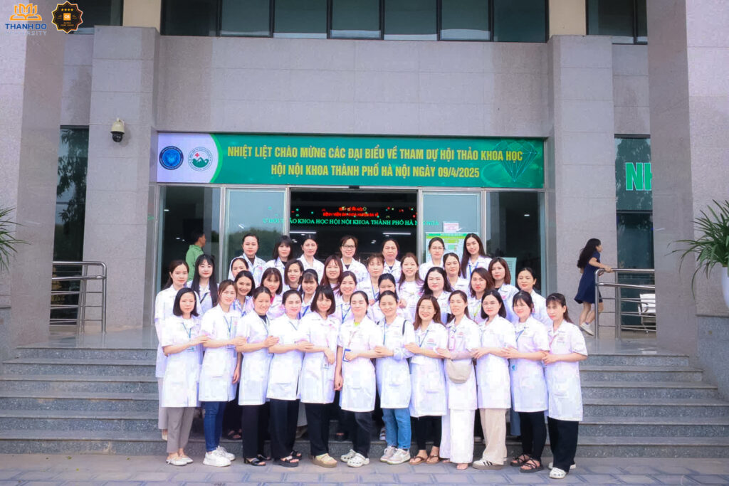 Sinh viên Trường Đại học Thành Đô trải nghiệm môi trường làm việc tại bệnh viện, phòng khám trong Học kỳ doanh nghiệp.