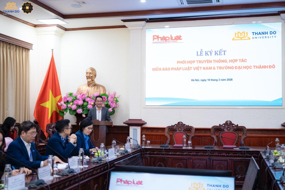 TS. Vũ Hoài Nam, Tổng biên tập Báo Pháp luật Việt Nam, nhấn mạnh triển khai các chương trình hành động cụ thể sau Lễ ký kết hợp tác