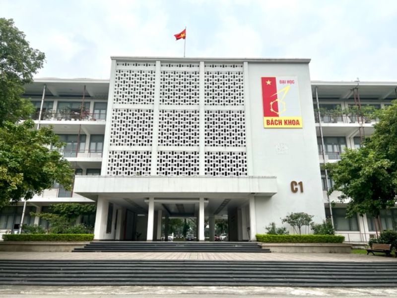 Đại học Bách Khoa Hà Nội là một trong những trường kỹ thuật hàng đầu Việt Nam