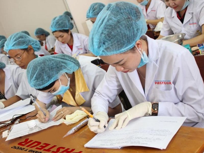 Trường Cao đẳng Y Dược Pasteur