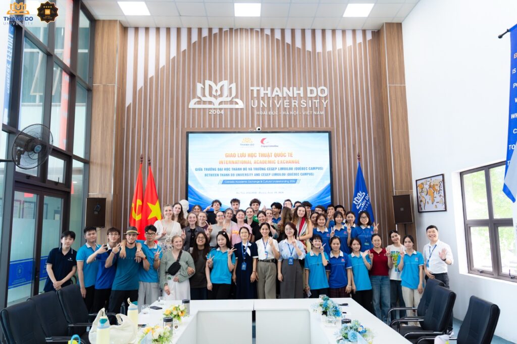 Chương trình góp phần nâng cao năng lực hội nhập và kỹ năng giao tiếp quốc tế cho sinh viên Thành Đô.