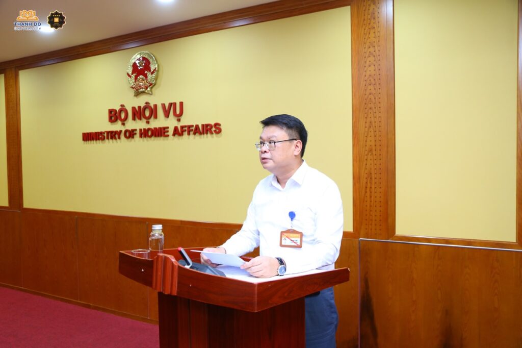 Đại diện Văn phòng Bộ Nội vụ chia sẻ về mô hình tổ chức, quy trình quản lý và môi trường làm việc trong cơ quan hành chính nhà nước.