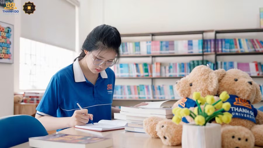 Hương Trà trong hình ảnh sinh viên Trường Đại học Thành Đô – nơi cô tiếp tục hành trình học tập, rèn luyện và phát triển những tiềm năng mới bên cạnh thế mạnh thể thao.
